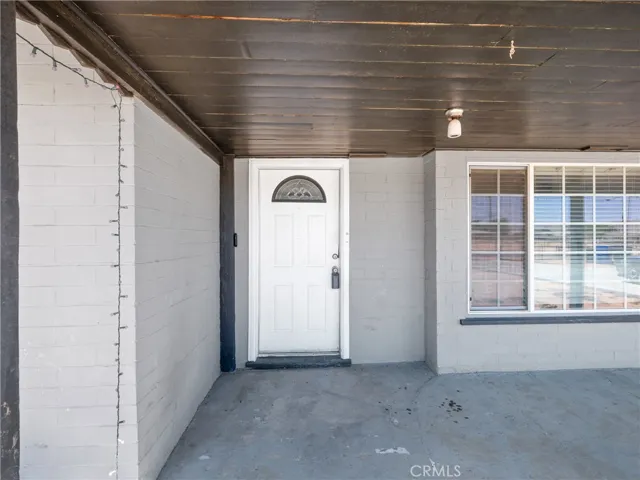 13910 Osage Road, Apple Valley, California 92307
