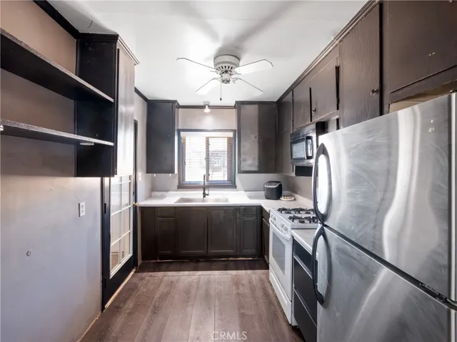 13910 Osage Road, Apple Valley, California 92307