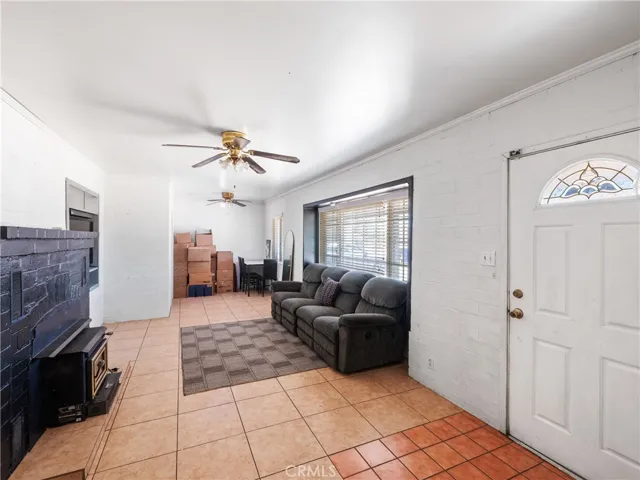 13910 Osage Road, Apple Valley, California 92307
