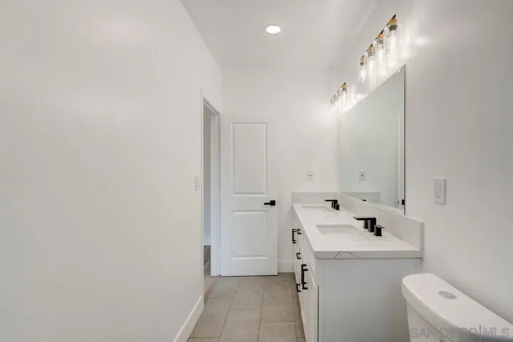 12112 Los Amigos Way, Lakeside, California 92040