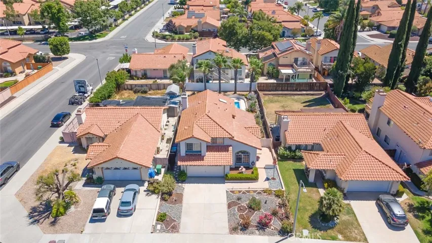 25116 Via Las Lomas, Murrieta, California 92562