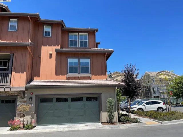 420 Phantom Falls Cmn, Fremont, California 94539