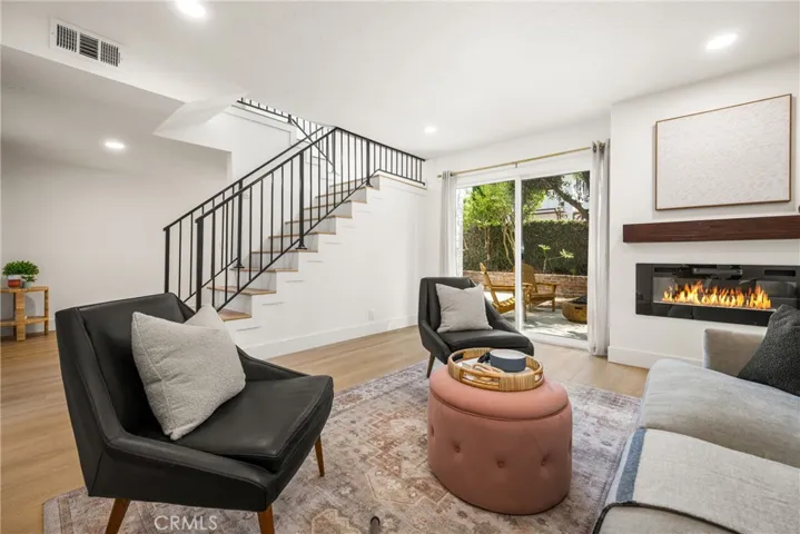362 Grenoble Lane, Costa Mesa, California 92627