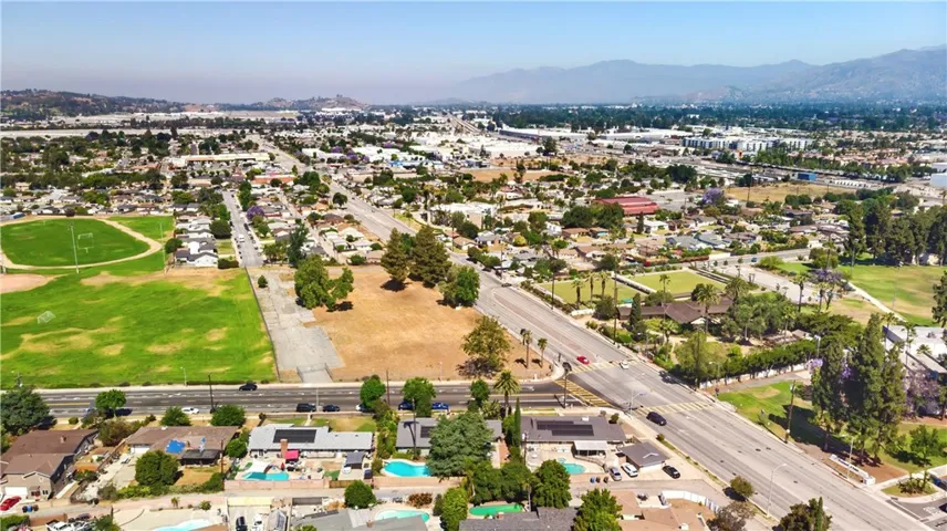 2292 N. Orange Grove Ave., Pomona, California 91767