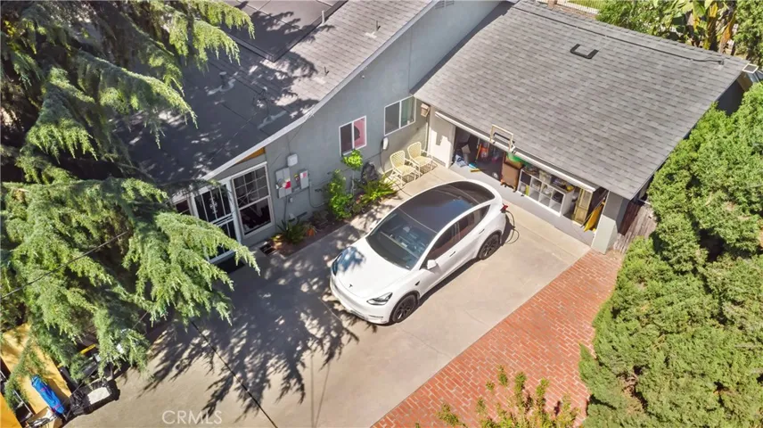 2292 N. Orange Grove Ave., Pomona, California 91767