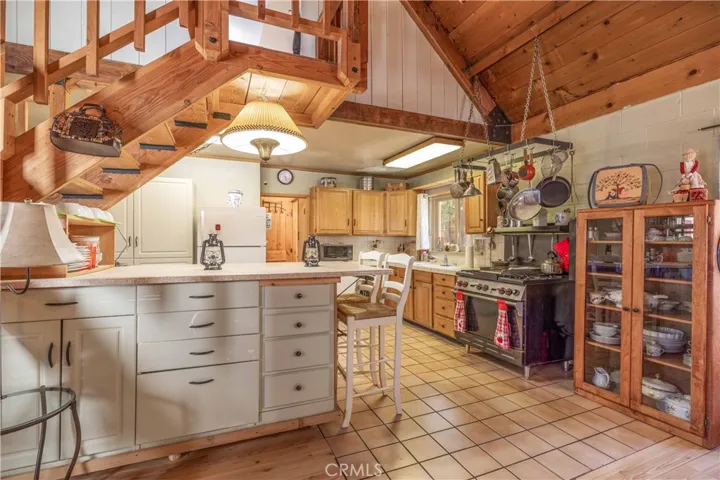 231 Sunset Lane, Sugarloaf, California 92386