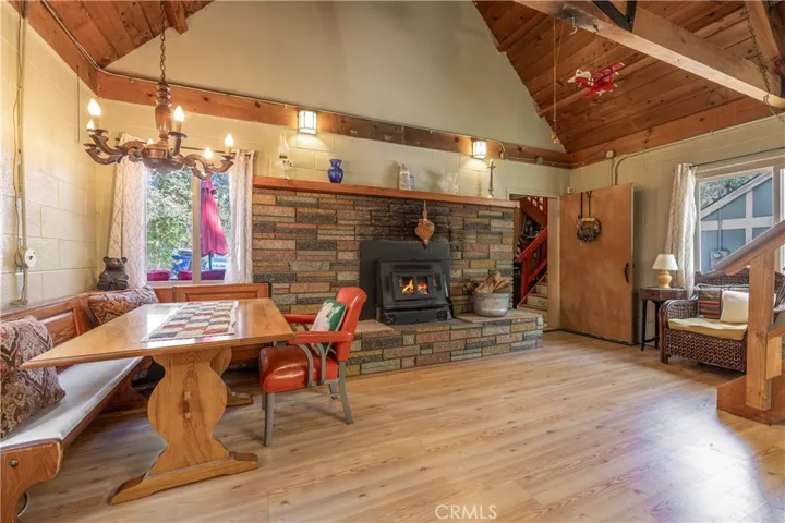 231 Sunset Lane, Sugarloaf, California 92386
