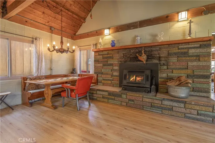231 Sunset Lane, Sugarloaf, California 92386
