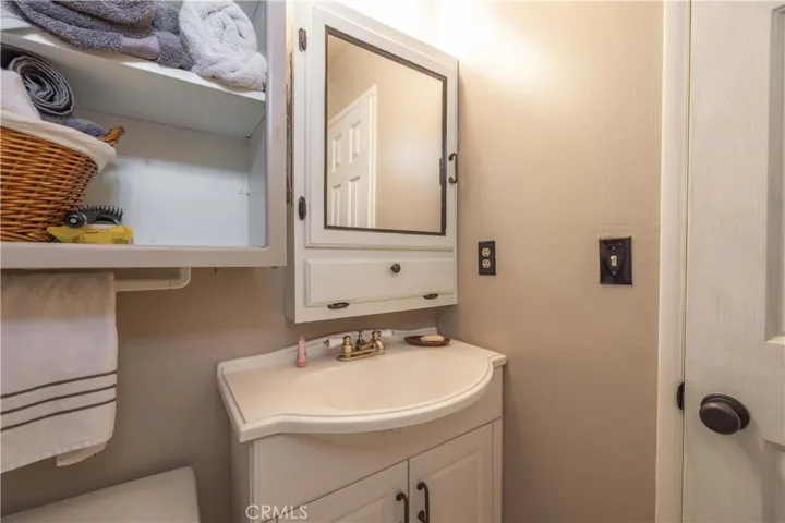 231 Sunset Lane, Sugarloaf, California 92386
