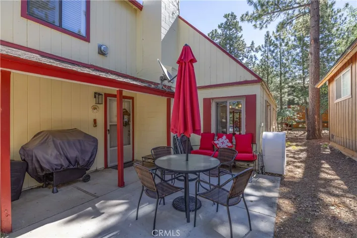 231 Sunset Lane, Sugarloaf, California 92386