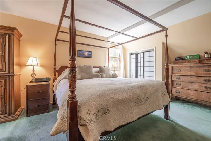 231 Sunset Lane, Sugarloaf, California 92386