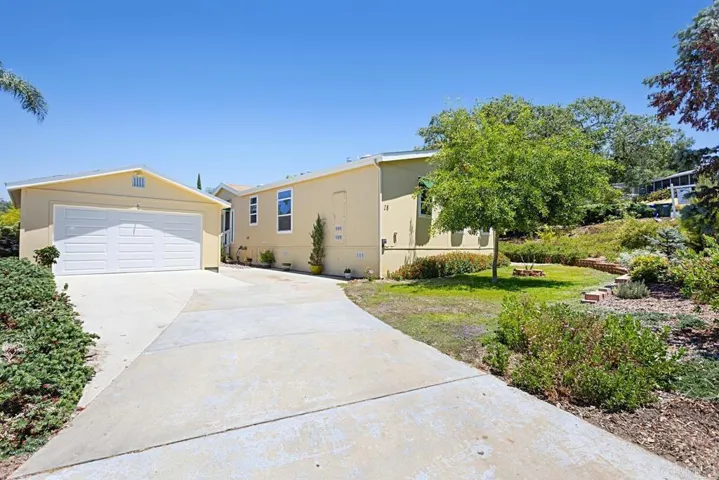18218 Paradise Mountain Rd Spc 18 Space 18, Valley Center, California 92082
