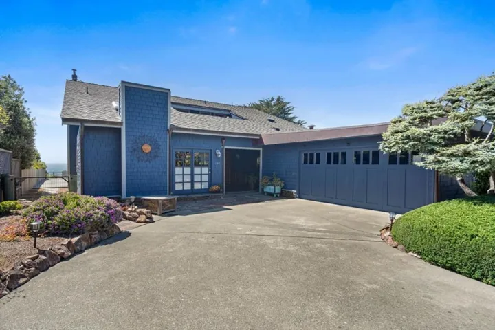 180 Arbor Lane, Moss Beach, California 94038
