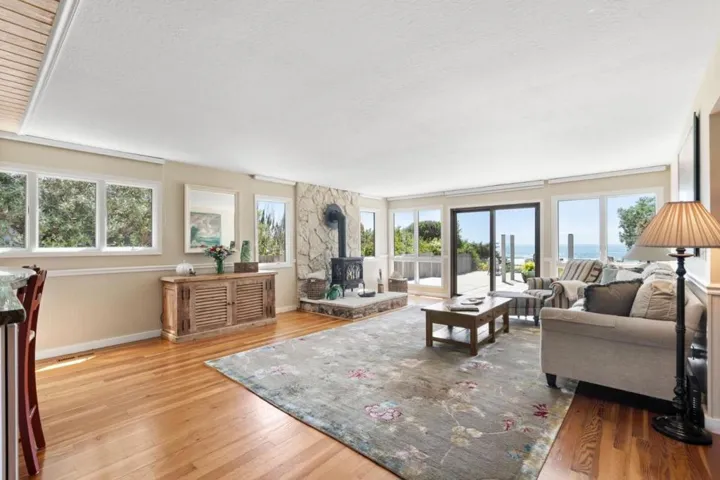 180 Arbor Lane, Moss Beach, California 94038