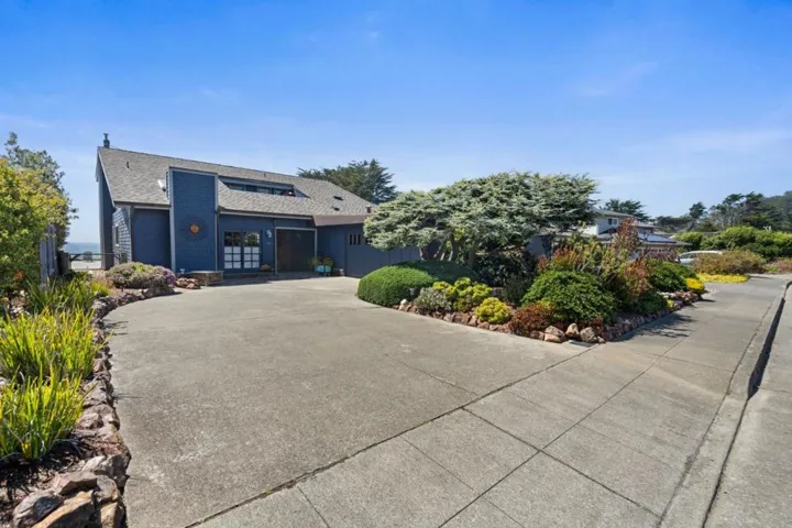 180 Arbor Lane, Moss Beach, California 94038