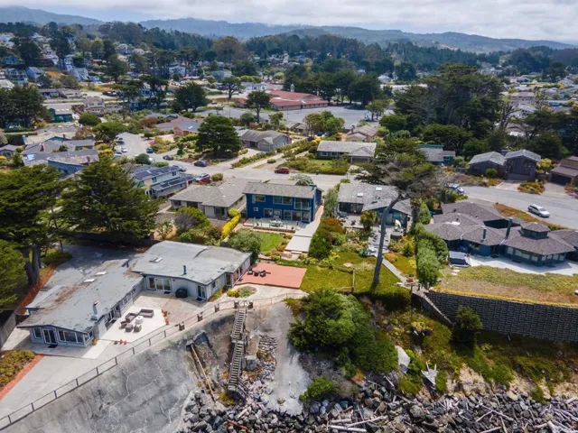 180 Arbor Lane, Moss Beach, California 94038