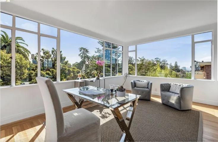 5301 Broadway Ter, Oakland, California 94618