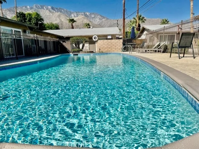 685 E Vista Chino, Palm Springs, California 92262