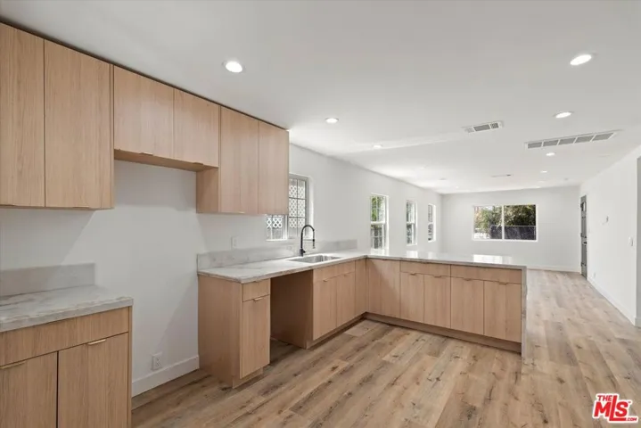 3748 Veteran Avenue, Los Angeles, California 90034