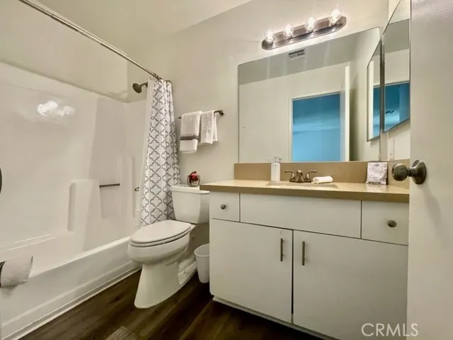 44220 San Pablo Avenue 6, Palm Desert, California 92260