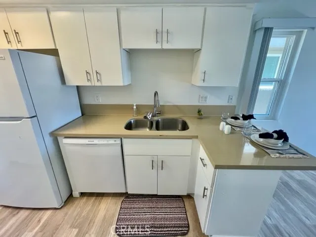 44220 San Pablo Avenue 6, Palm Desert, California 92260