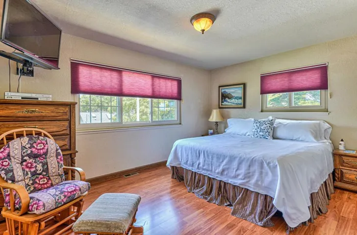 223 Bentley Street, Pacific Grove, California 93950