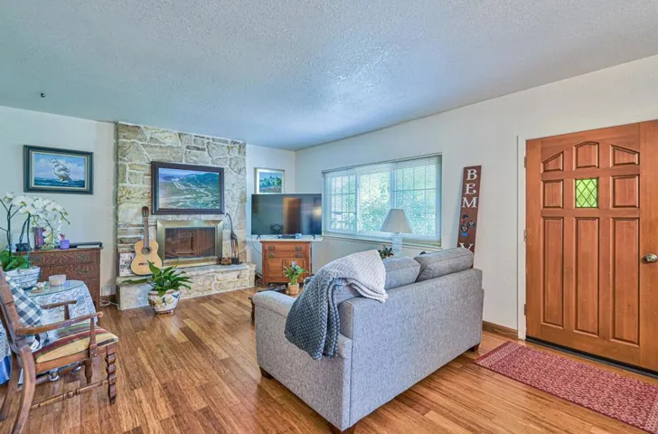 223 Bentley Street, Pacific Grove, California 93950