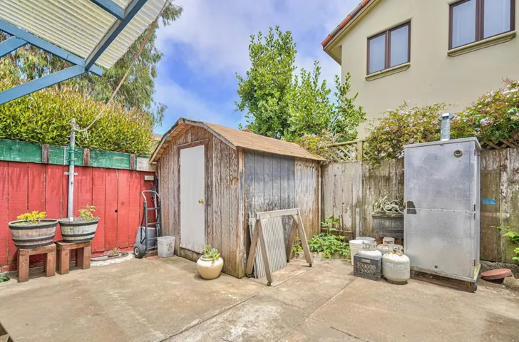223 Bentley Street, Pacific Grove, California 93950