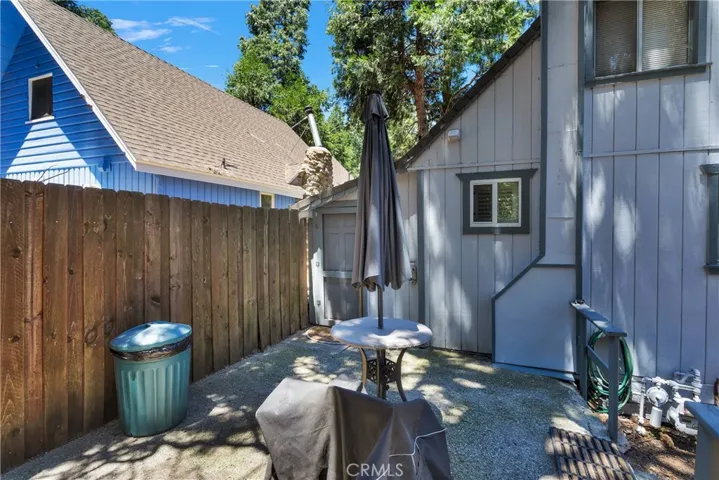 705 Cedar Lane, Crestline, California 92325