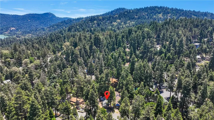 705 Cedar Lane, Crestline, California 92325