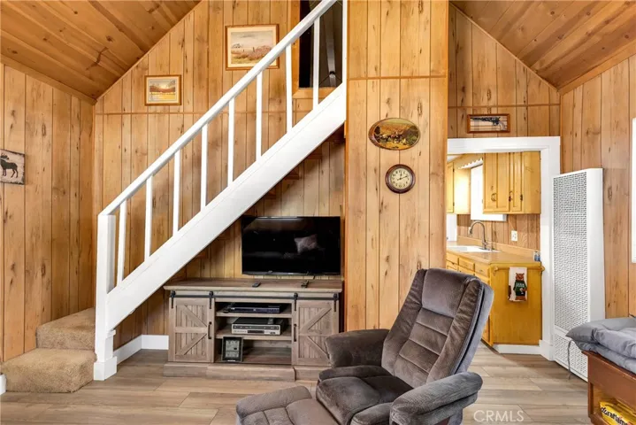 705 Cedar Lane, Crestline, California 92325