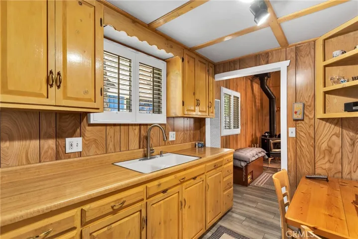 705 Cedar Lane, Crestline, California 92325