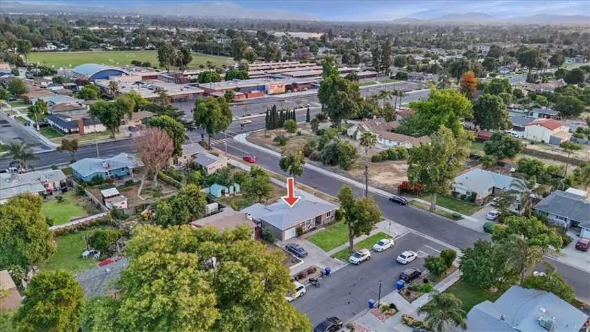 4896 Sunnyside Drive, Riverside, California 92506