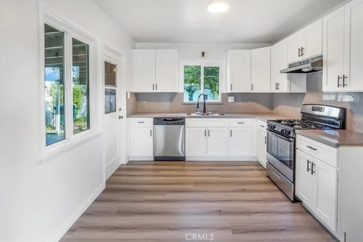 4896 Sunnyside Drive, Riverside, California 92506