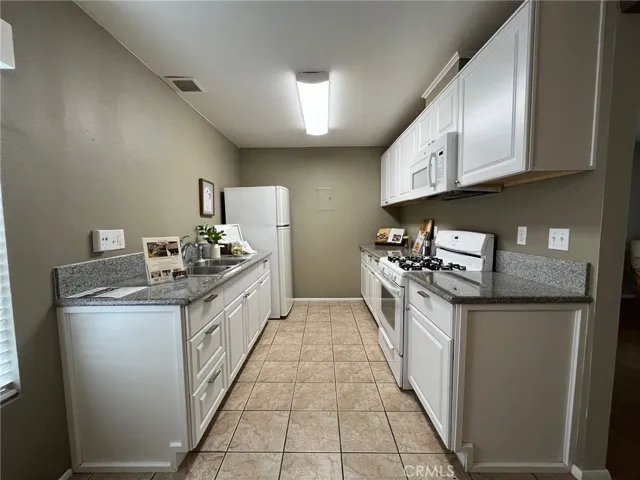 1222 Cabrillo Park Drive D, Santa Ana, California 92701