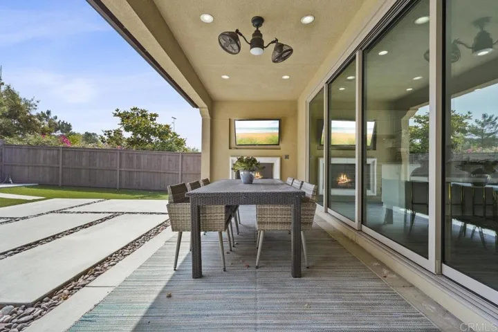 15910 Dyer Lane, San Diego, California 92127