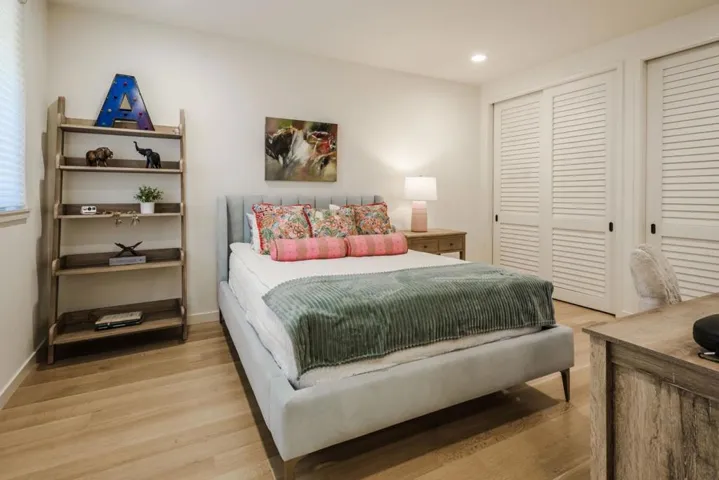 823 La Mesa Drive, Portola Valley, California 94028