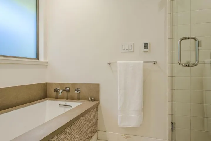 823 La Mesa Drive, Portola Valley, California 94028