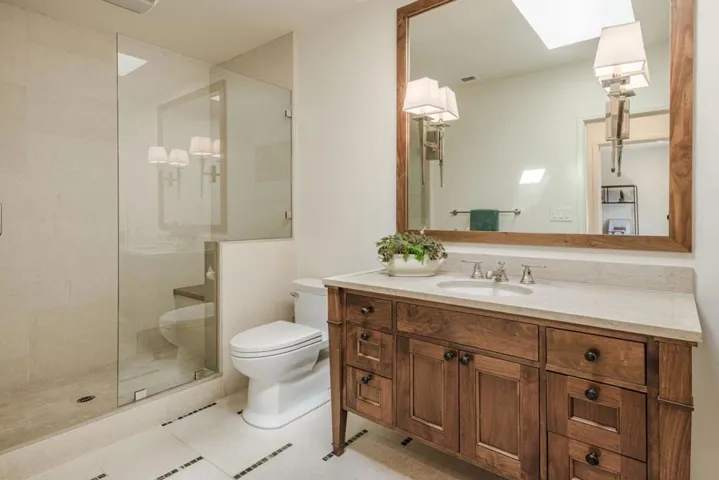 823 La Mesa Drive, Portola Valley, California 94028