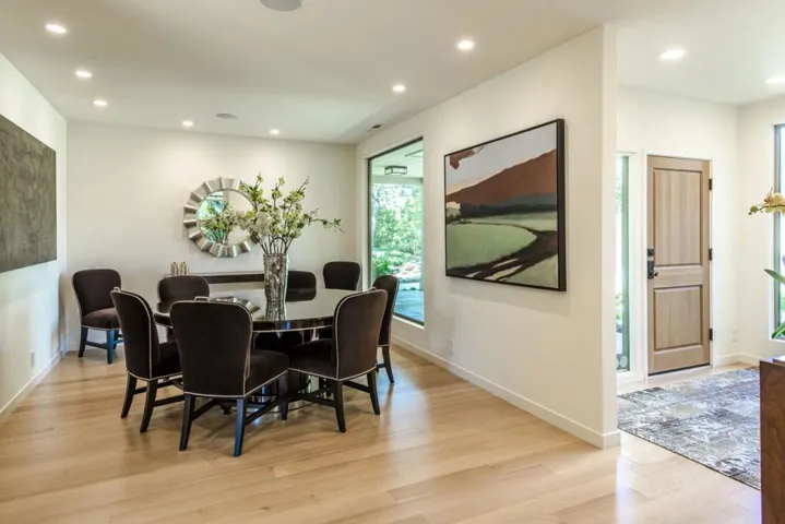 823 La Mesa Drive, Portola Valley, California 94028