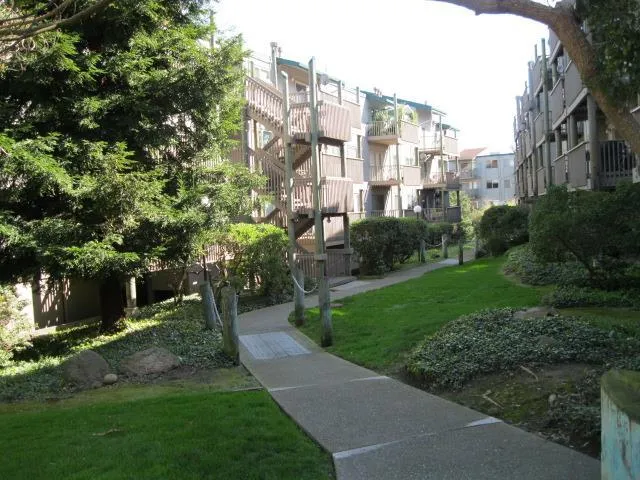 397 Imperial Way 143, Daly City, California 94015