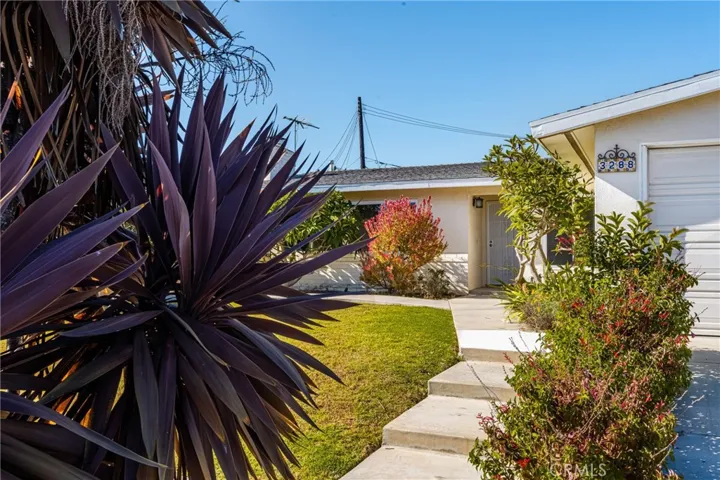 3288 Arizona Lane, Costa Mesa, California 92626
