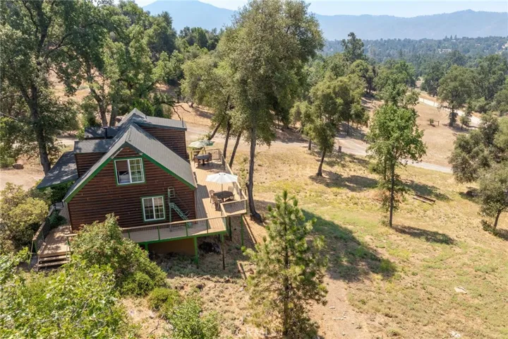 43581 Peterson Creek Road, Ahwahnee, California 93601