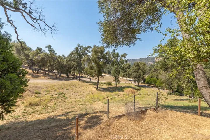 43581 Peterson Creek Road, Ahwahnee, California 93601