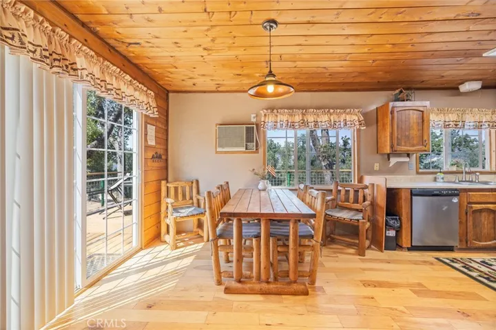 43581 Peterson Creek Road, Ahwahnee, California 93601