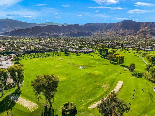 The Springs Driving Range