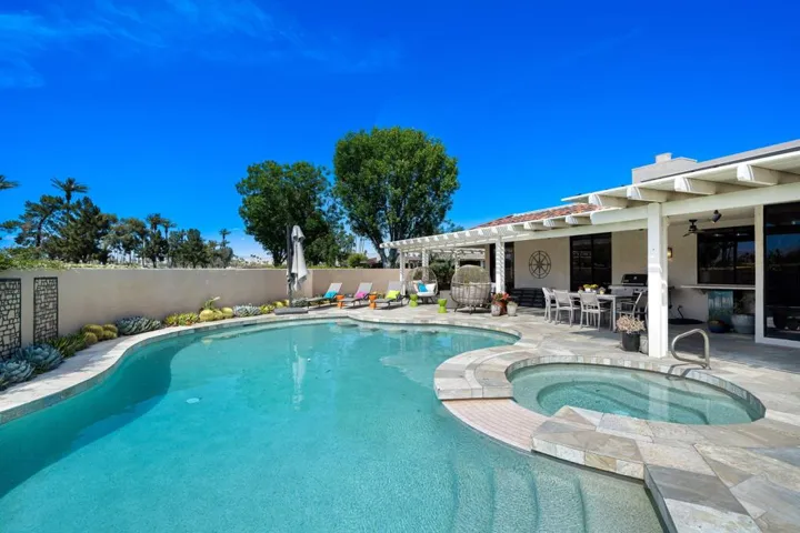 Reverse View of Bakyard