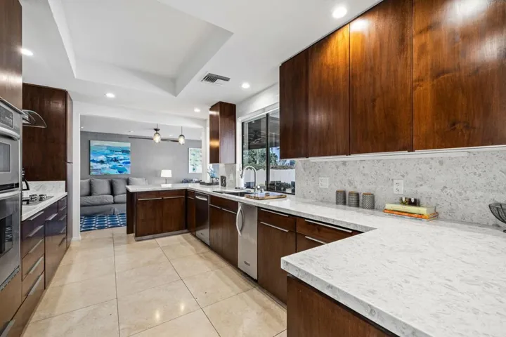 Reverse Kitchen Looking into Family Room