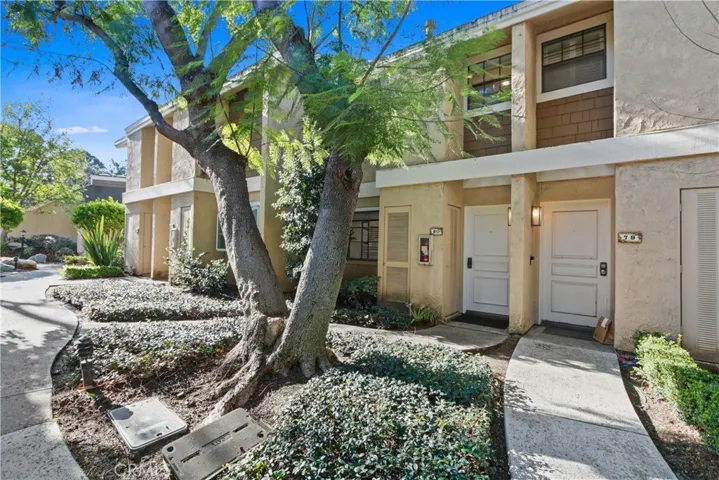 80 Lakepines, Irvine, California 92620