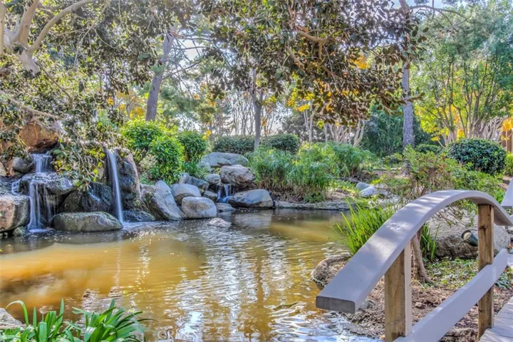 80 Lakepines, Irvine, California 92620